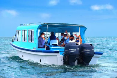 新原海底観光センター